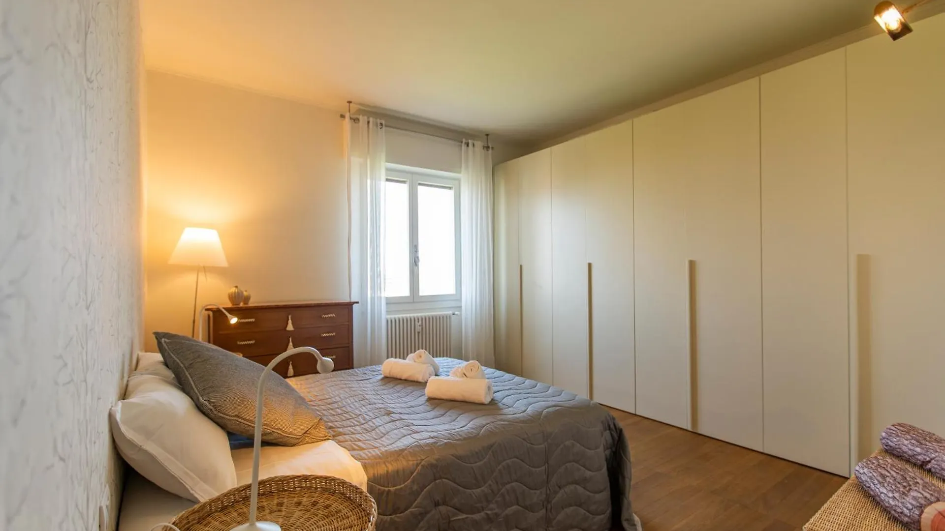 Skyattic - 801 - Citylife - 1 Min Domodossola M5 Milano Italia